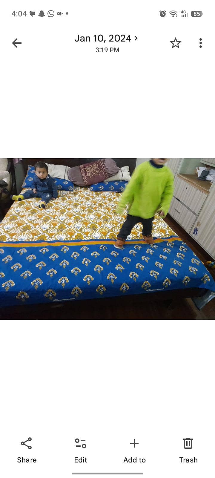 king size bed 0