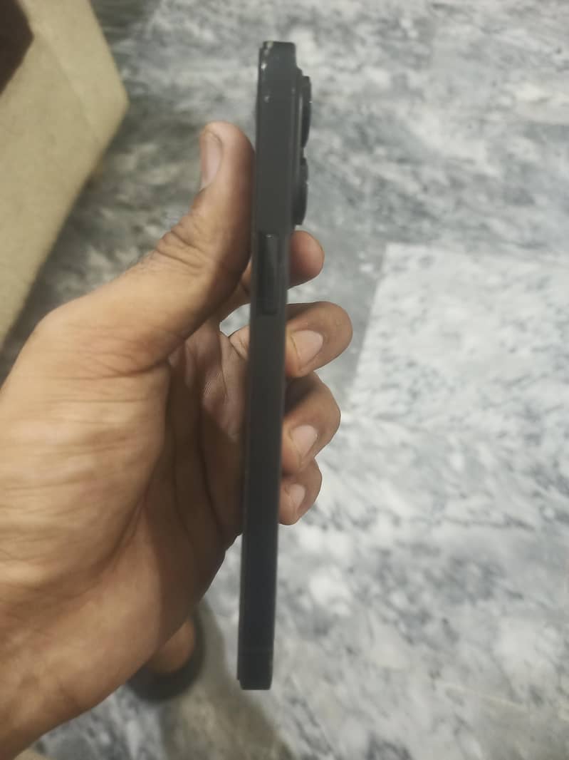 Apple iPhone 14 Pro Max 3