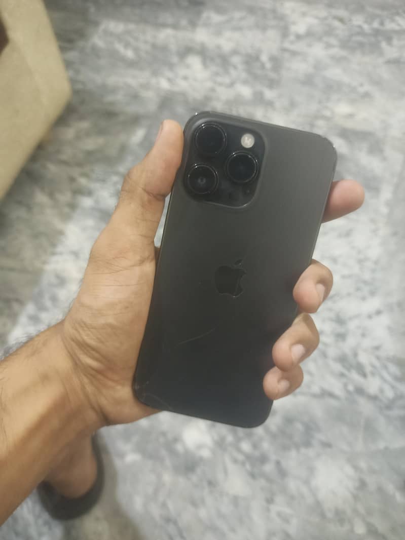 Apple iPhone 14 Pro Max 4