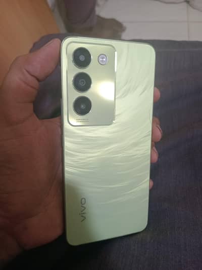 Vivo Y100