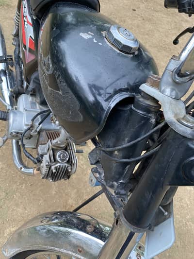 Crown 70cc.   2016 model.   Enjine ok.  No major accident