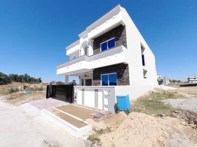 10 Marla House For Rent University Town Ground Floor
