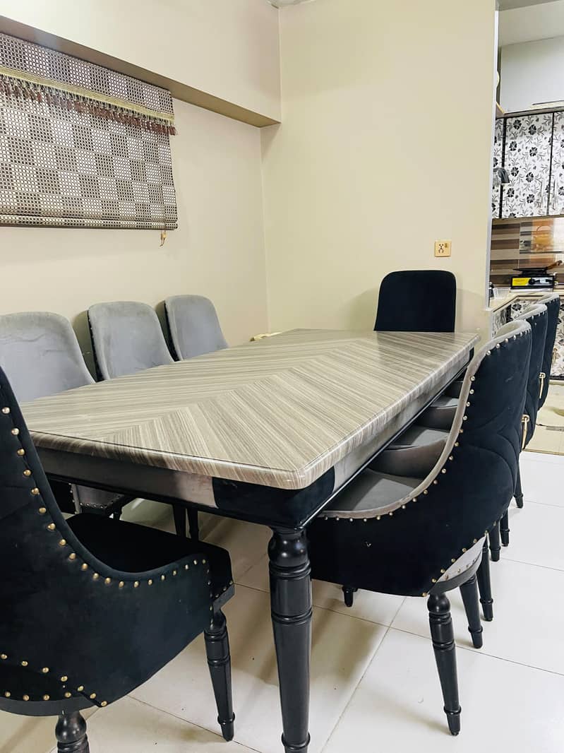 Dinning Table 0