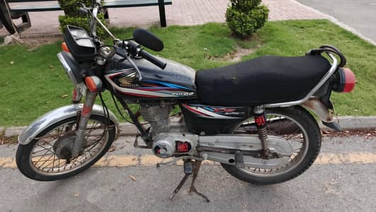 Honda CG 125 | Model 2015 | Urgent Sale
