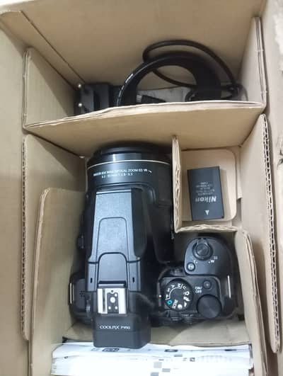 COOLPIX P950