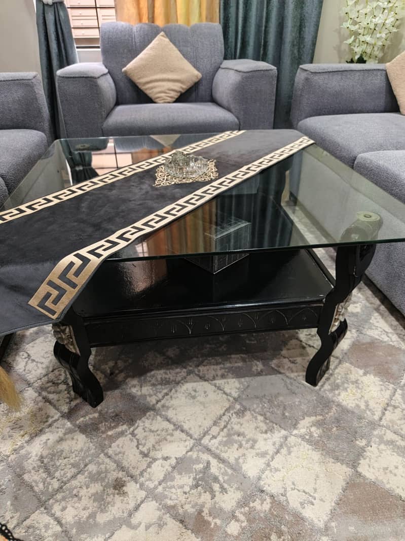 coffee table perfect condition 1