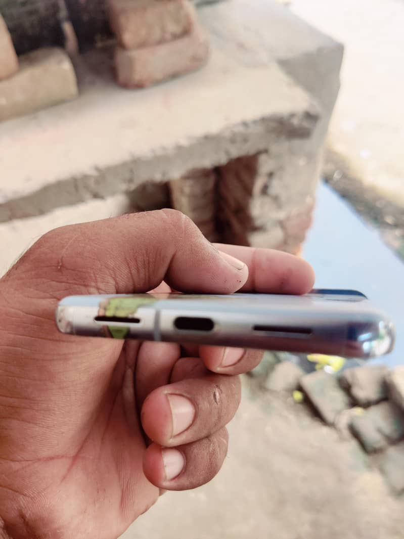 Google Pixel 8 Pro 4