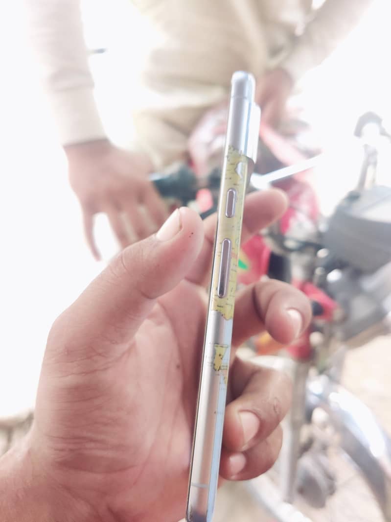 Google Pixel 8 Pro 7