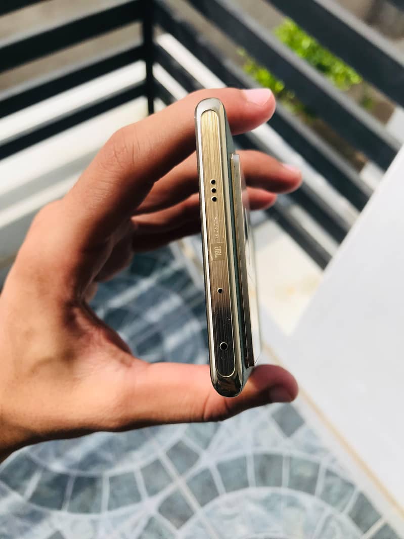 Infinix Note 40 Pro 3