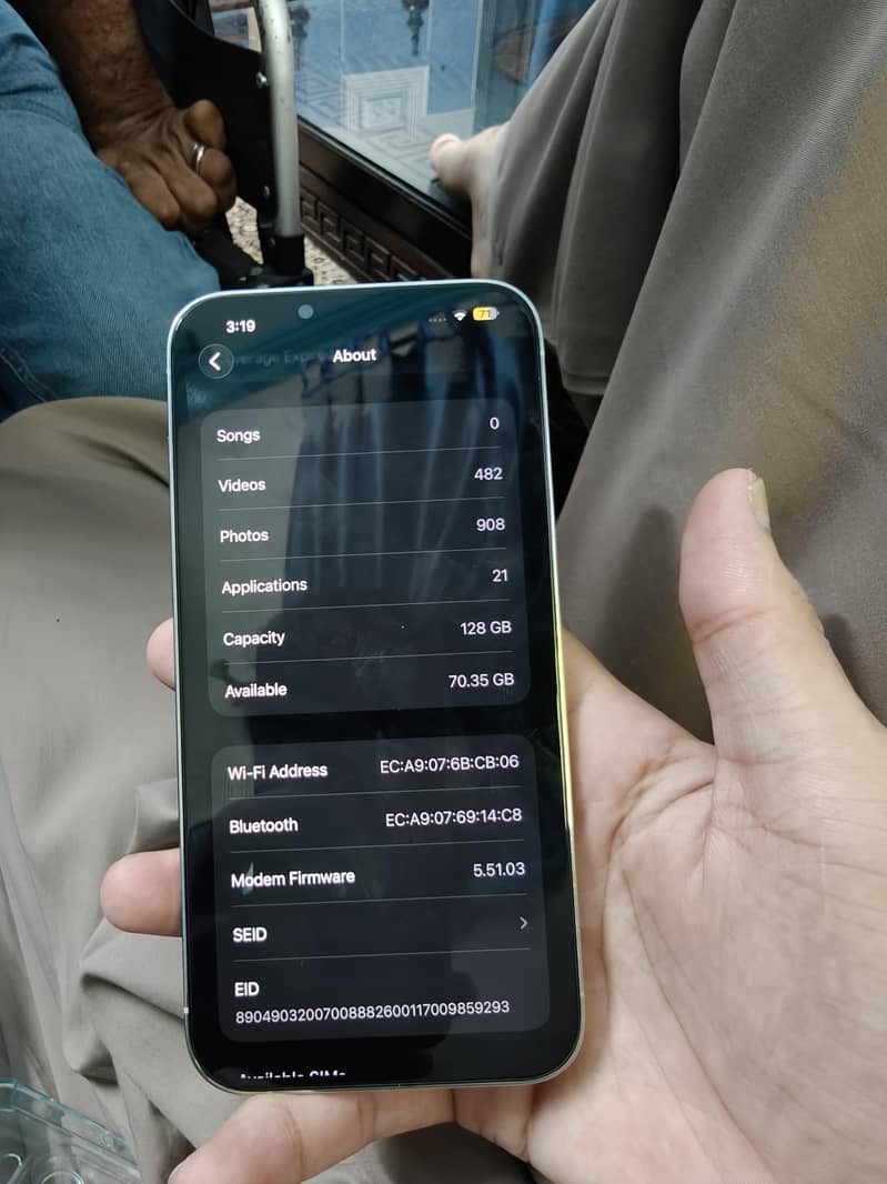 Apple iPhone 13 Pro Max 1