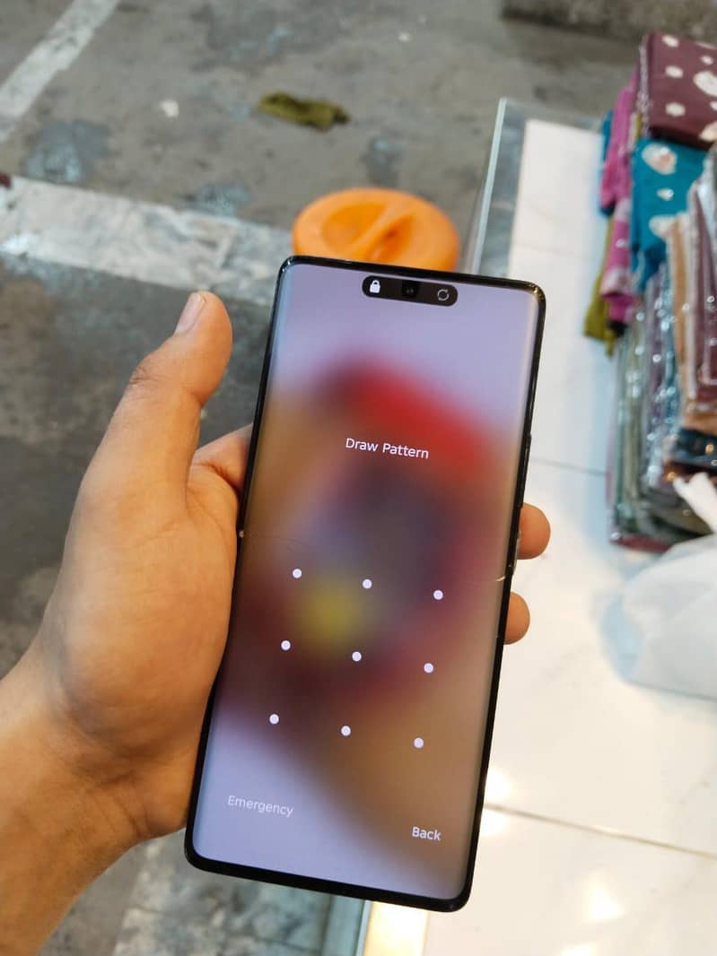 Infinix Note 40 Pro 4