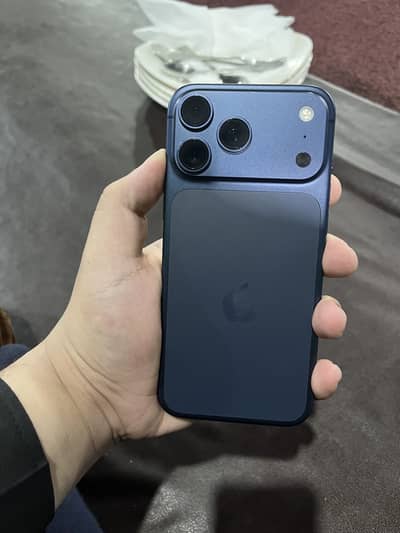 iPhone 17 pro max