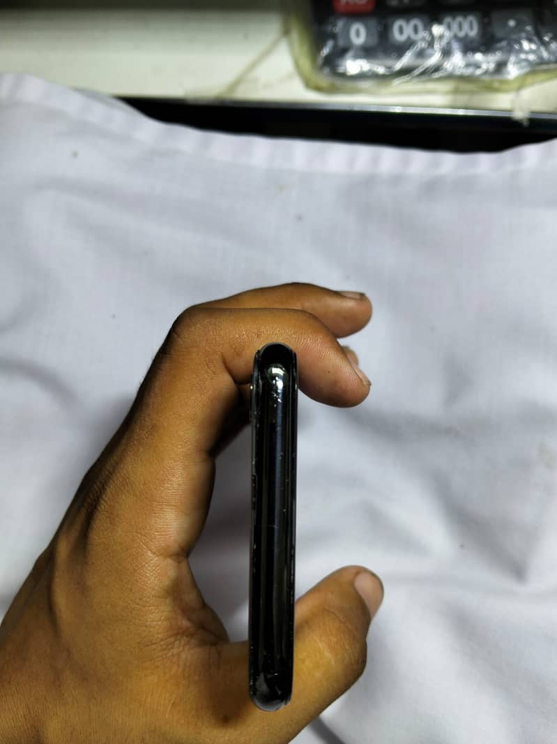 Apple iPhone X 5
