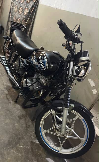 Suzuki GS 150 SE 2021