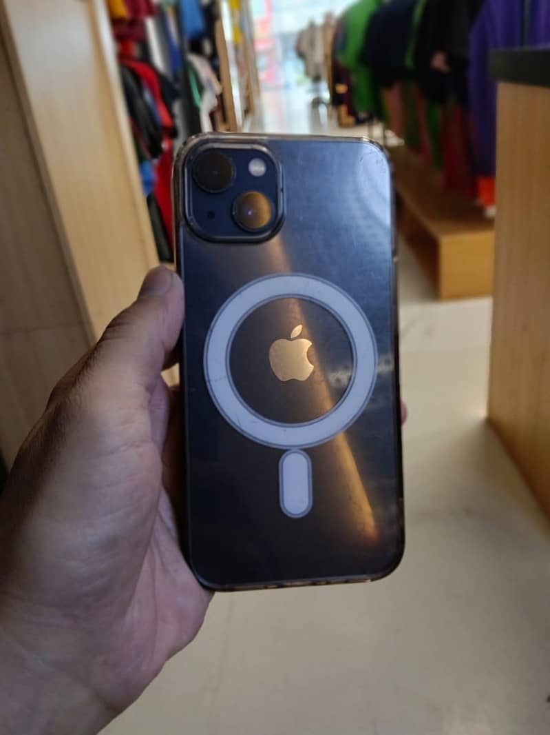 Apple iPhone 13 5