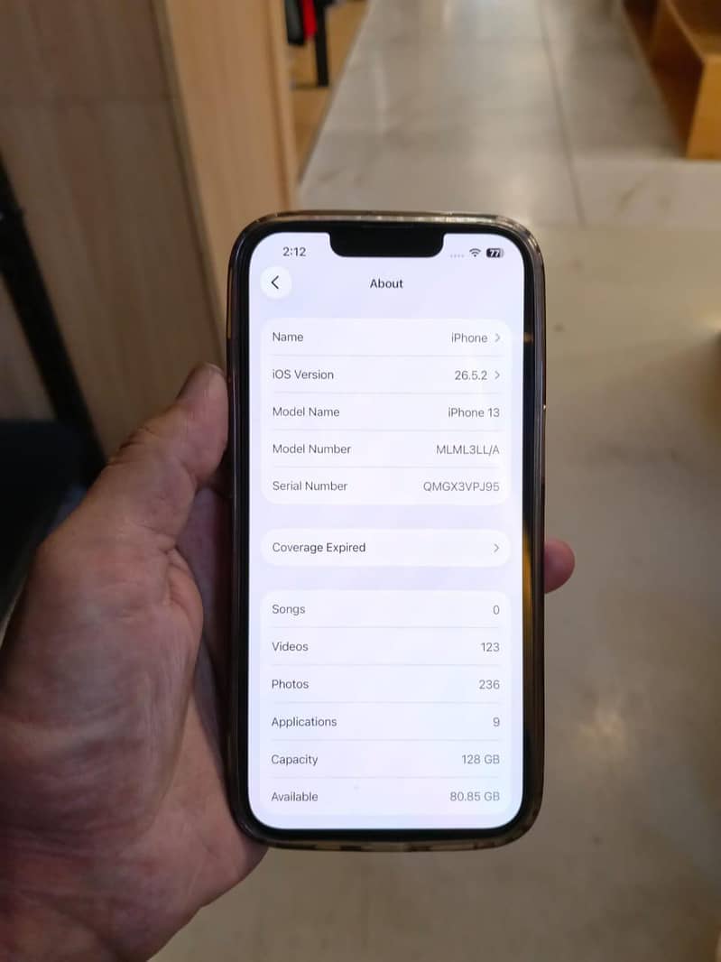 Apple iPhone 13 8