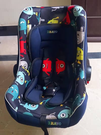 Baby Carry Cot / Car Seat