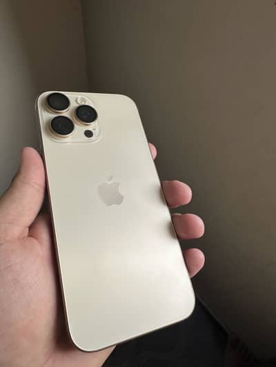 Apple iPhone 16 Pro Max