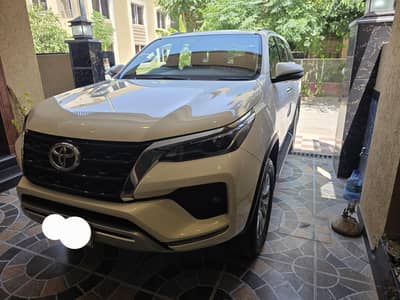 Toyota Fortuner V 2021