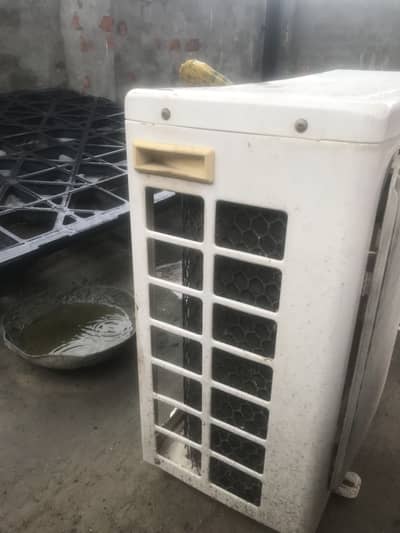 Dawlance 1 ton split ac for sale