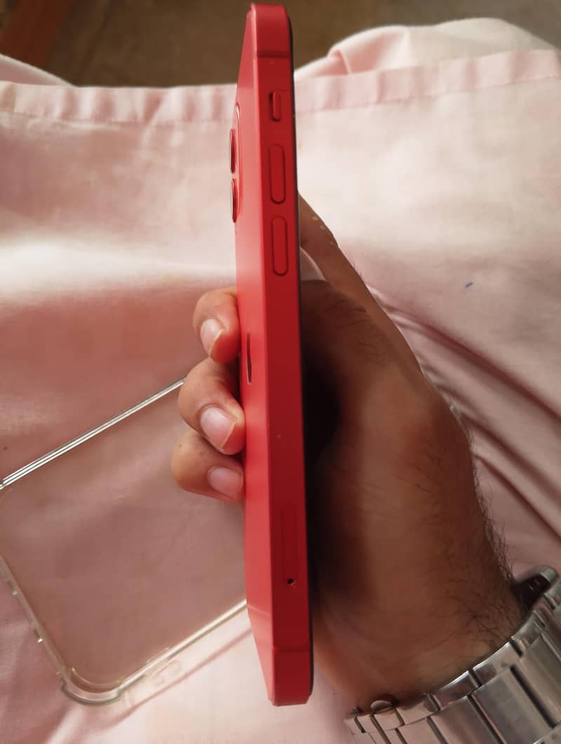 Apple iPhone 12 1