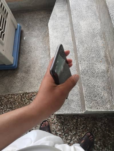 Apple iPhone 8 Plus battery 74% waterpack