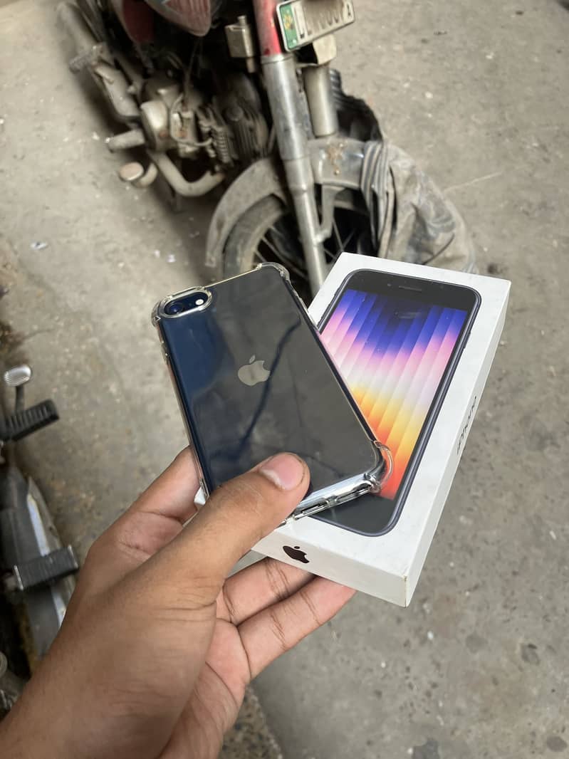 IPhone Se 3rd generation 0