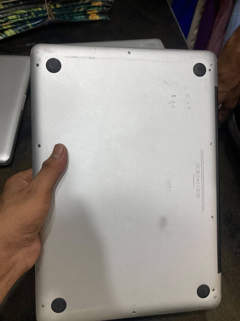 Apple Macbook Pro 9