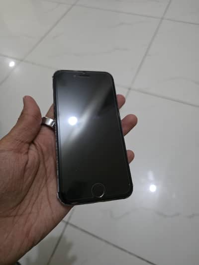 Apple iPhone SE 2020 Factory Unlocked.