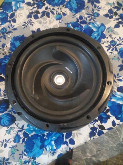 Kenwood 12 inch Woofer with 2 Speakers and Car Amplifier for Sale