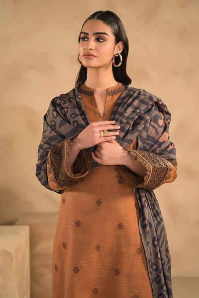 3pc women unstitched embroidered suit CASH ON DELIVERY
