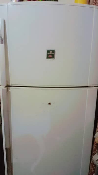Dawlance refrigerator for sell