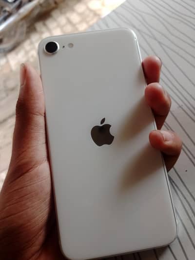 Apple iPhone SE