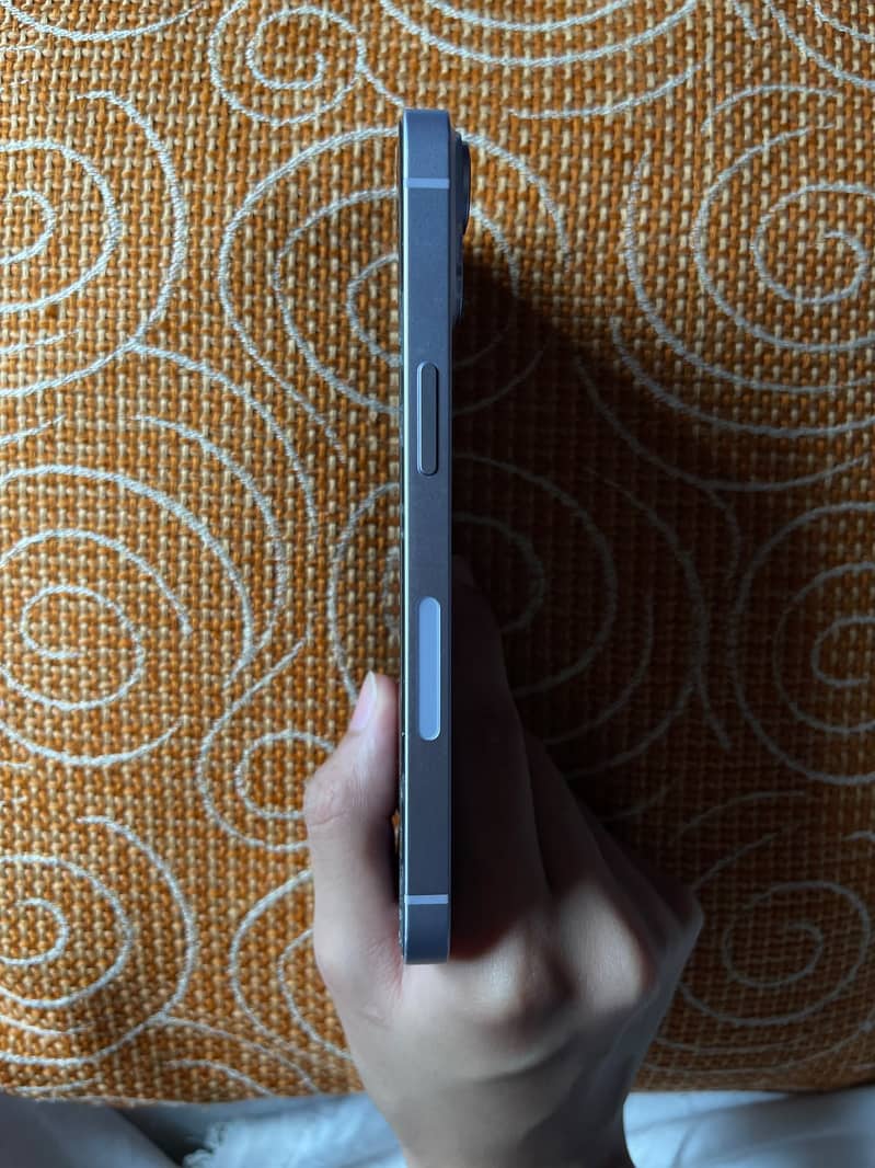 Apple iPhone 14 6