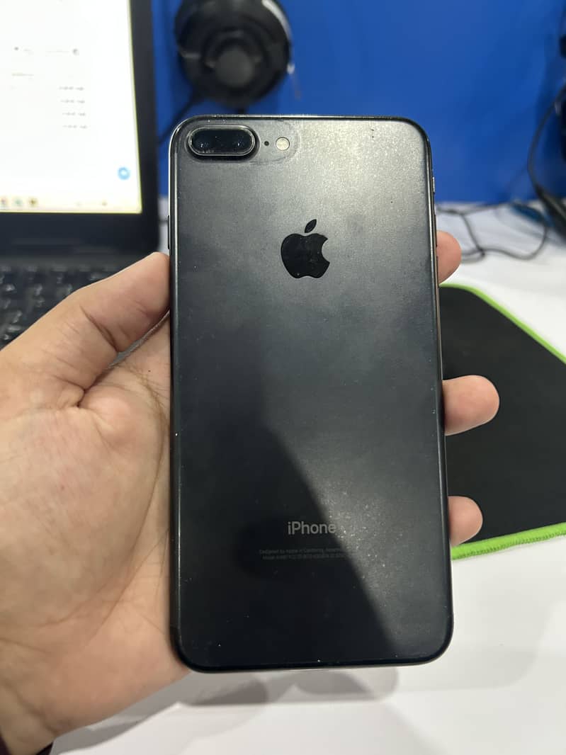 Apple iPhone 7 Plus 0
