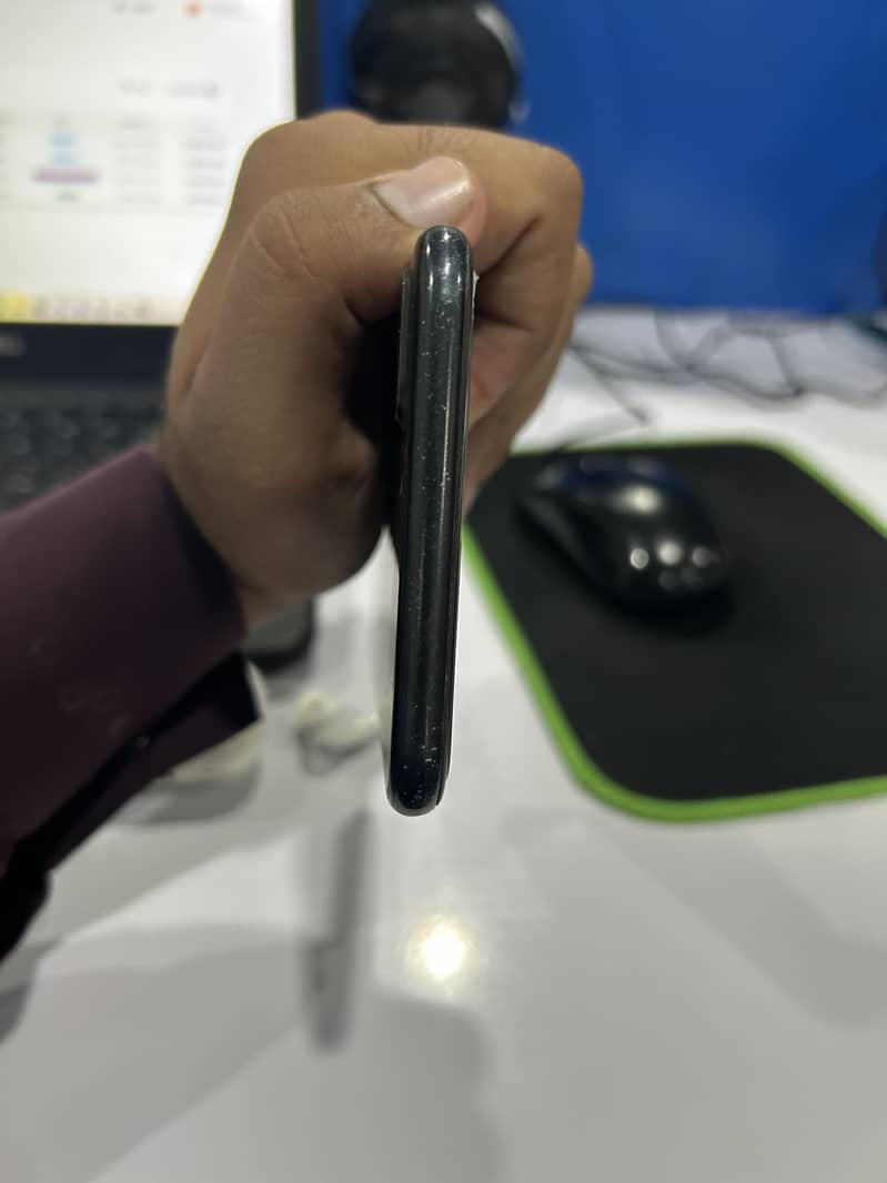 Apple iPhone 7 Plus 2