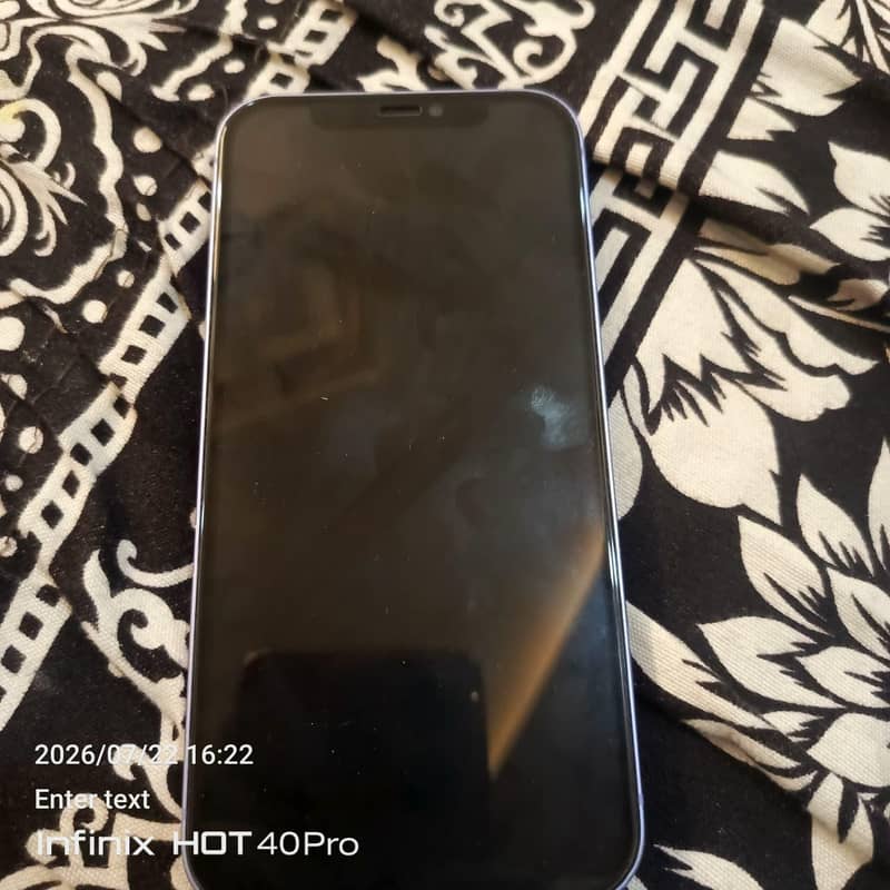 Apple iPhone 12 1