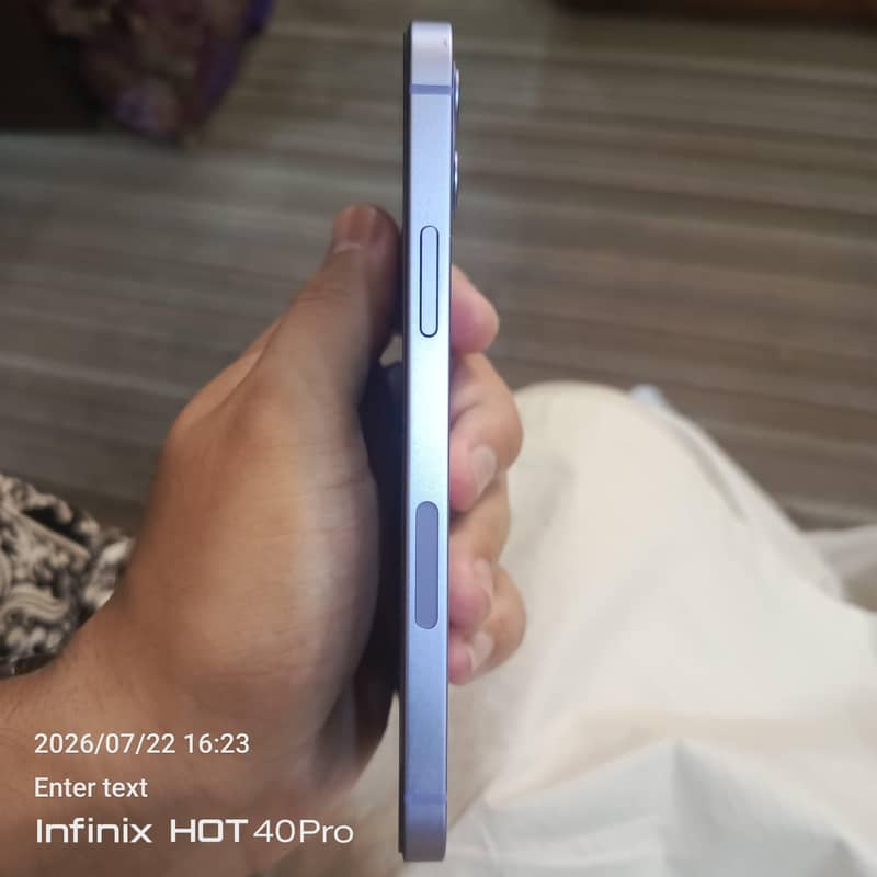 Apple iPhone 12 3