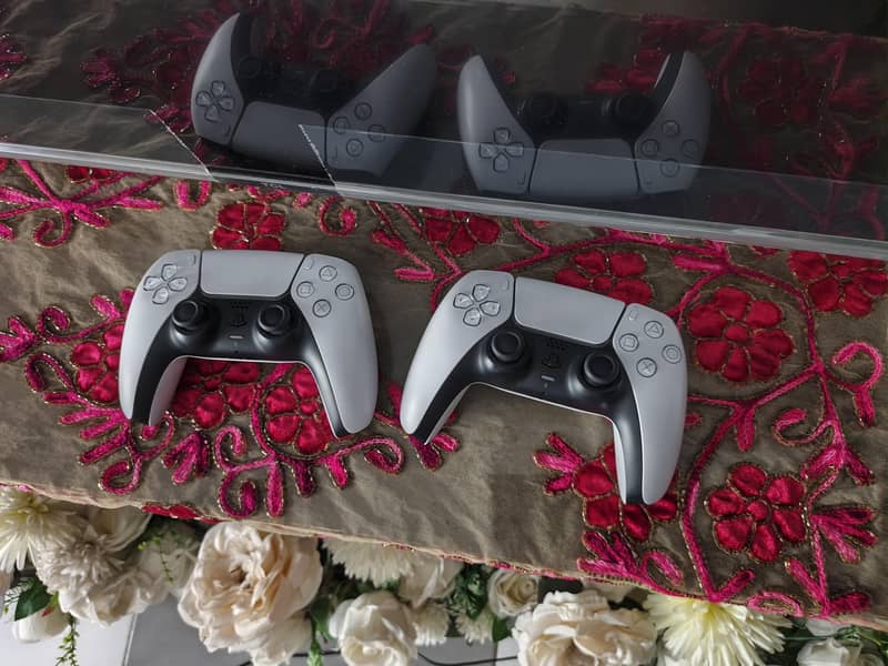 PS5 Console with 2 controllers 3