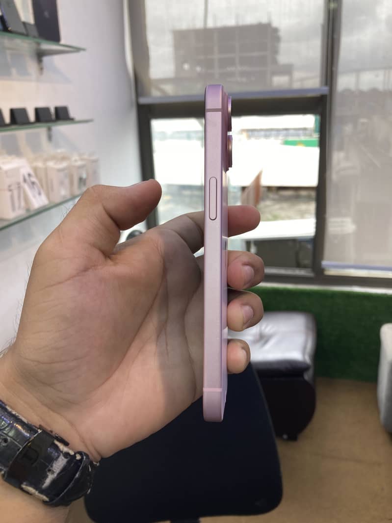 Apple iPhone 15 2