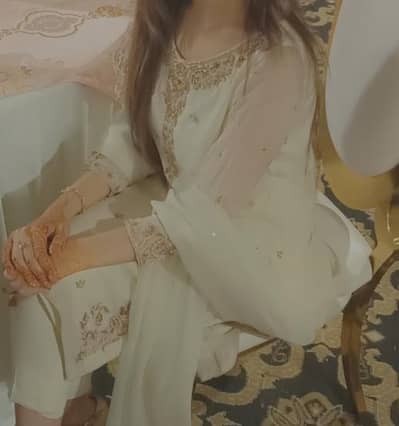 Elegant offwhite 3 piece