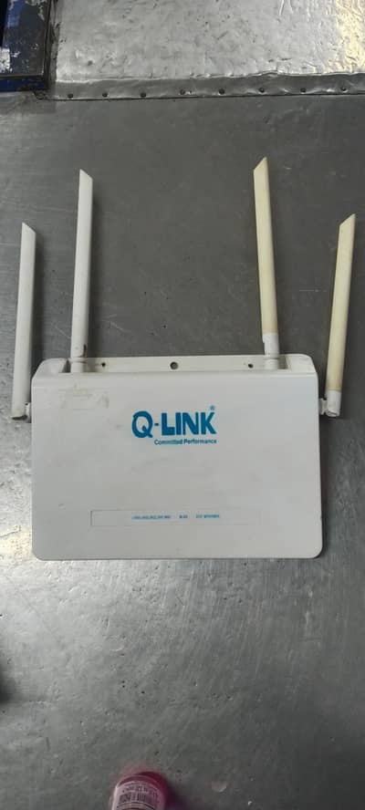Qlink 4 antenna wifi router