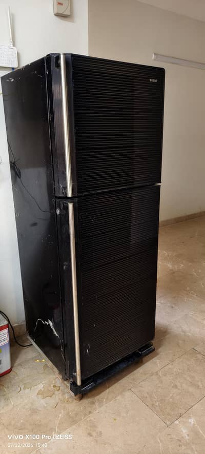 full size frige for arjnt sell