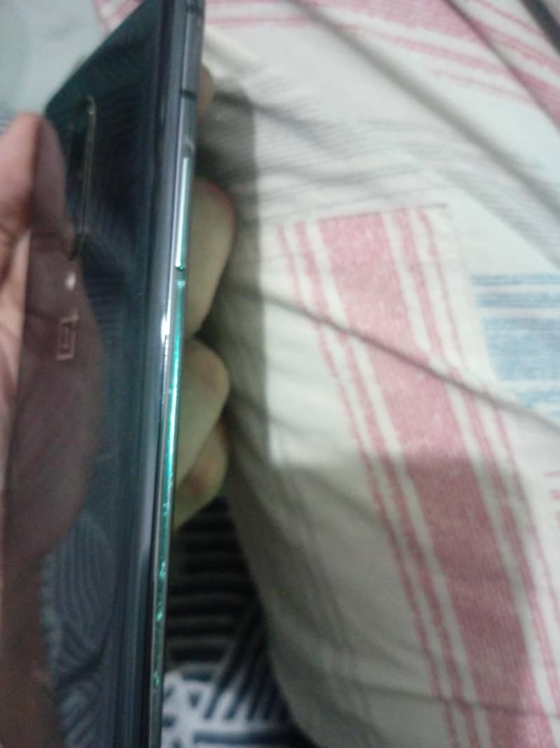 One Plus 7 Pro 3