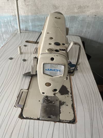 Sewing machine urgent for sale