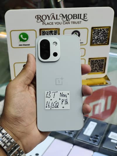 Oneplus 13t 16/512 sim time used non pta like boxpack condition