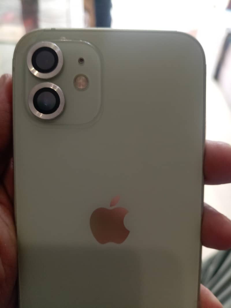 Apple iPhone 12 5