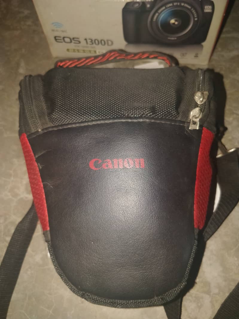 Canon EOS1300D 2