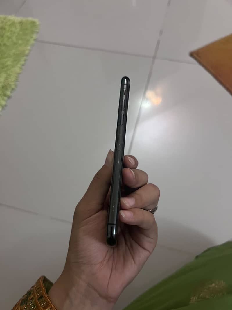 Apple iPhone X 1