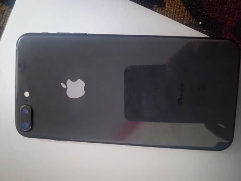 Apple iPhone 8 Plus 0